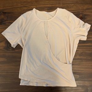 Lululemon cropped tee